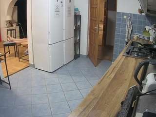 voyeurcam-julmodels-kitchen