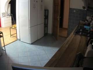 voyeurcam-julmodels-kitchen