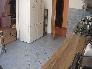 voyeurcam-julmodels-kitchen