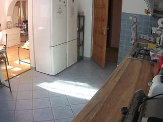 voyeurcam-julmodels-kitchen