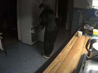 voyeurcam-julmodels-kitchen