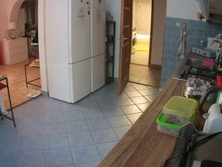 voyeurcam-julmodels-kitchen