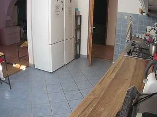 voyeurcam-julmodels-kitchen