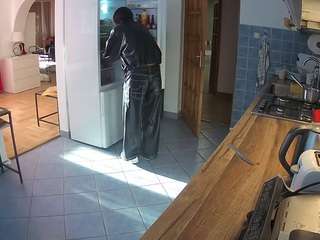 voyeurcam-julmodels-kitchen