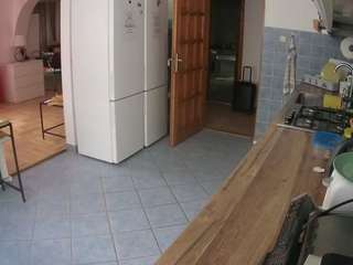 voyeurcam-julmodels-kitchen