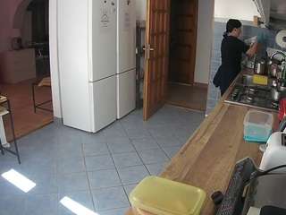 voyeurcam-julmodels-kitchen
