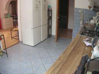 voyeurcam-julmodels-kitchen