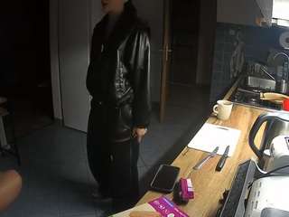 voyeurcam-julmodels-kitchen