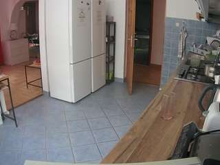 voyeurcam-julmodels-kitchen