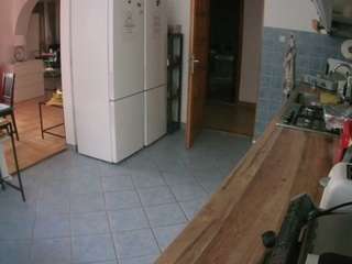 voyeurcam-julmodels-kitchen