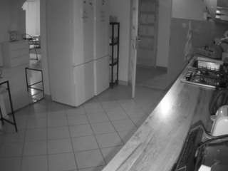 voyeurcam-julmodels-kitchen