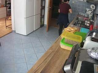 voyeurcam-julmodels-kitchen