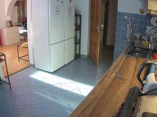 voyeurcam-julmodels-kitchen