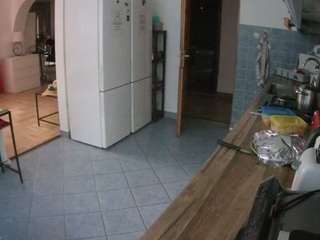 voyeurcam-julmodels-kitchen