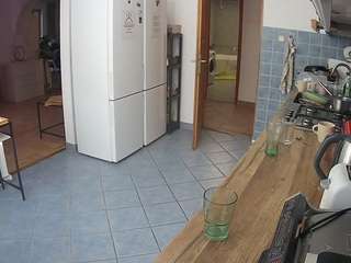voyeurcam-julmodels-kitchen