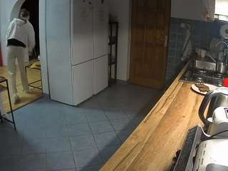 voyeurcam-julmodels-kitchen