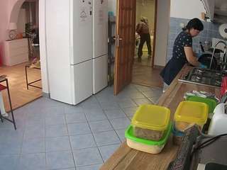 voyeurcam-julmodels-kitchen