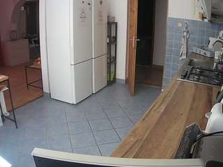 voyeurcam-julmodels-kitchen