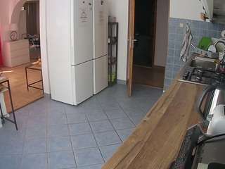 voyeurcam-julmodels-kitchen