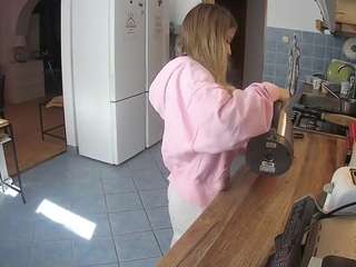 voyeurcam-julmodels-kitchen