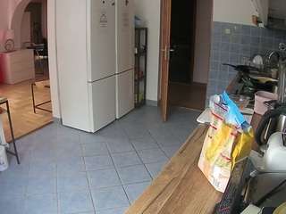 voyeurcam-julmodels-kitchen