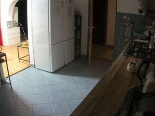 voyeurcam-julmodels-kitchen