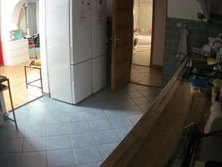 voyeurcam-julmodels-kitchen