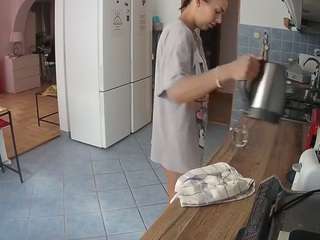 voyeurcam-julmodels-kitchen