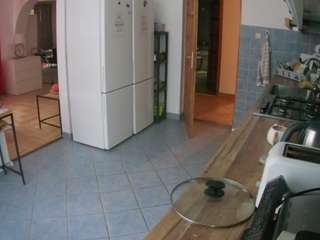 voyeurcam-julmodels-kitchen
