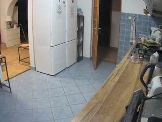 voyeurcam-julmodels-kitchen