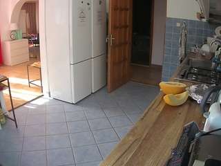 voyeurcam-julmodels-kitchen