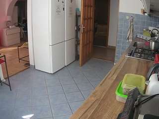 voyeurcam-julmodels-kitchen