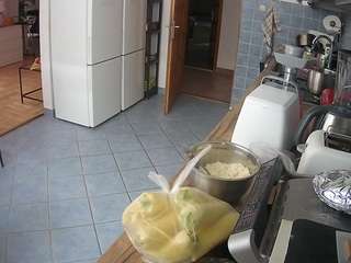 voyeurcam-julmodels-kitchen