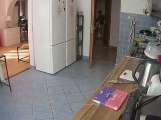 voyeurcam-julmodels-kitchen