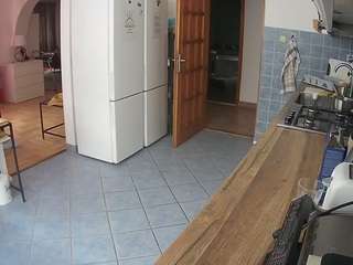 voyeurcam-julmodels-kitchen