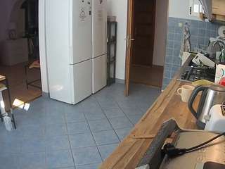 voyeurcam-julmodels-kitchen