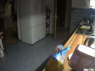 voyeurcam-julmodels-kitchen
