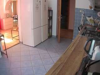 voyeurcam-julmodels-kitchen