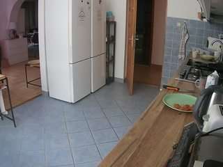 voyeurcam-julmodels-kitchen