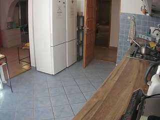 voyeurcam-julmodels-kitchen