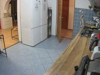 voyeurcam-julmodels-kitchen