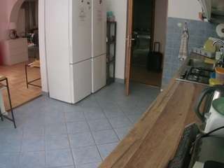 voyeurcam-julmodels-kitchen