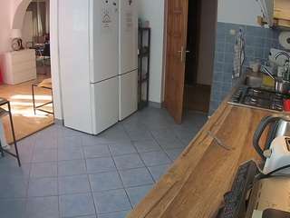 voyeurcam-julmodels-kitchen