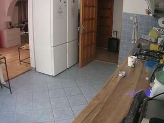 voyeurcam-julmodels-kitchen