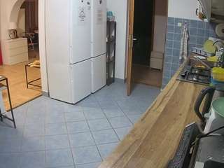 voyeurcam-julmodels-kitchen