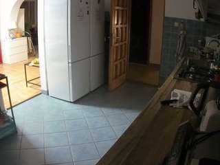 voyeurcam-julmodels-kitchen