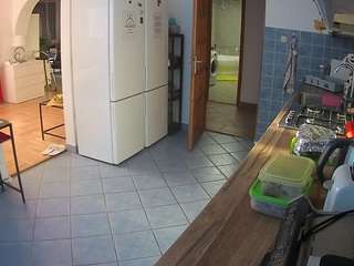 voyeurcam-julmodels-kitchen