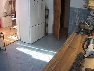 voyeurcam-julmodels-kitchen