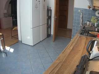 voyeurcam-julmodels-kitchen