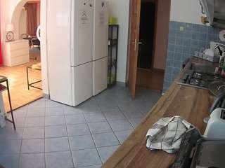 voyeurcam-julmodels-kitchen